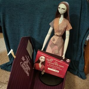 Sally limited edition figure Nightmare before Christmas with certificate